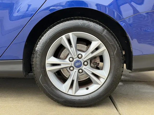 Ford Focus Wagon 1.0 EcoBoost Edition 2014 Benzine 27