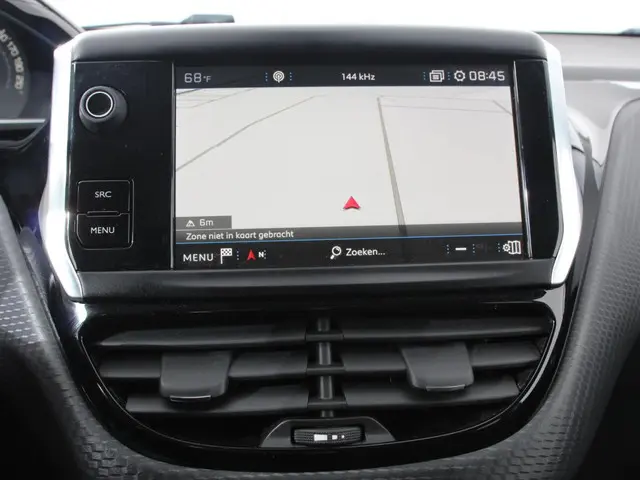 Peugeot 208 1.2 PureTech Allure 2019 Benzine 32