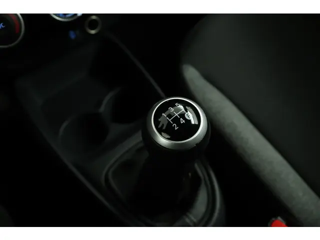 Toyota Aygo X 1.0 VVT-i MT Play 2024 Benzine 25