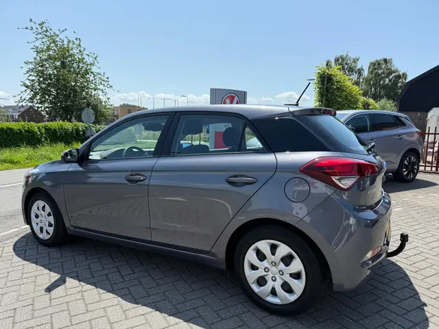 Hyundai i20 1.0 T-GDI Comfort RIJKLAARPRIJS! 2018 Benzine 5