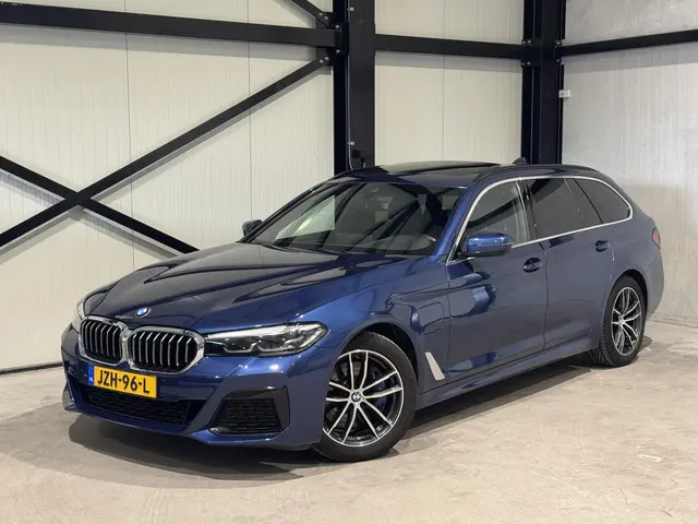BMW 5 Serie Touring 530e M-Sport 2021 Hybride Benzine 33