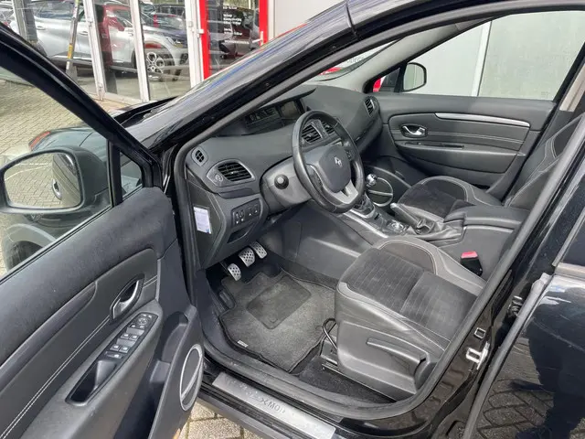 Renault Scénic Xmod 1.2 TCe Bose / panoramadak 2013 Benzine 3