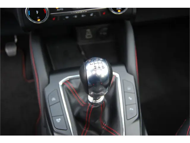 Ford Kuga 1.5 EcoBoost ST-Line X 150PK 2023 Benzine 26