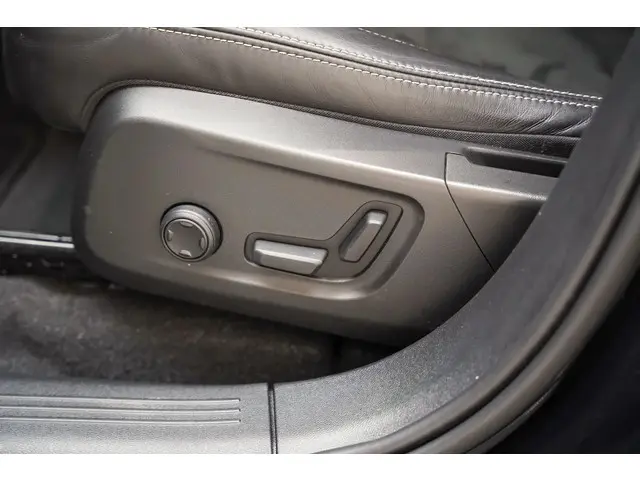 Volvo XC40 P8 Recharge AWD R-Design 2021 Elektrisch 13