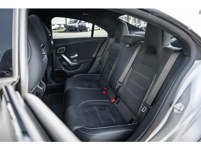 Mercedes-Benz CLA 250 e AMG 2020 Hybride Benzine 12