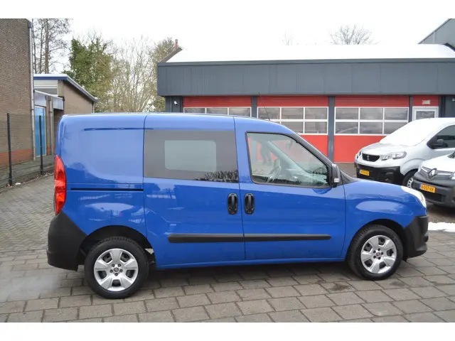 Fiat Doblò Cargo 1.3 MultiJet Actual 2014 Diesel 2