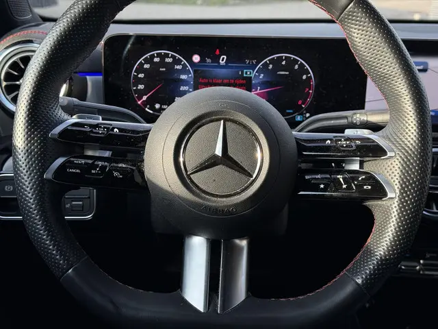 Mercedes-Benz CLA Aut. 180 AMG Sport 2024 Benzine 18