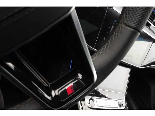 Audi A8 60 TFSI e quattro 2022 Hybride Benzine 32