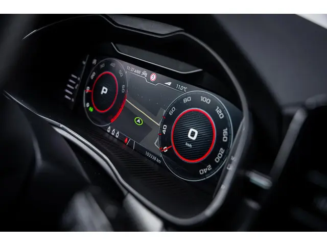 Škoda Kamiq 1.5 TSI DSG7 Monte Carlo 2021 Benzine 42