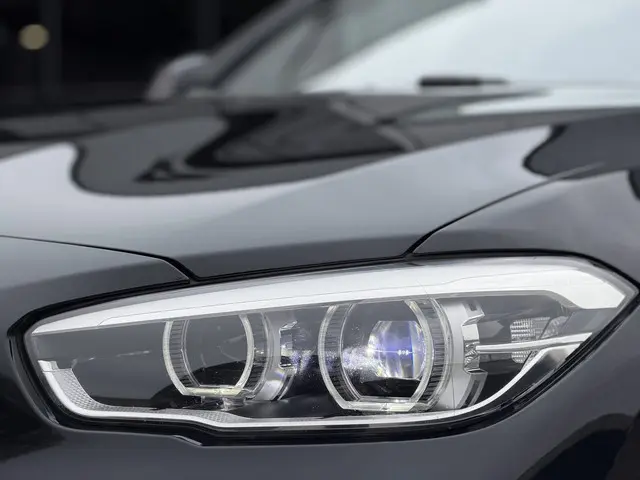 BMW 1 Serie 120i M Sport High Executive 2017 Benzine 10