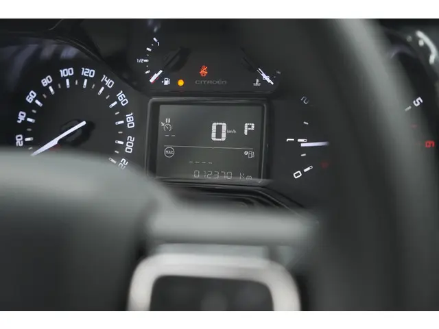 Citroën C3 PureTech 110 EAT6 Max 2024 Benzine 37