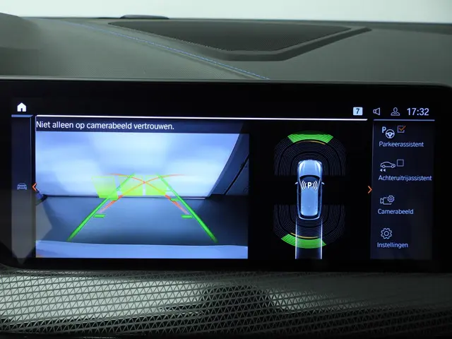 BMW 1 Serie 5-deurs 118i 2024 Benzine 40
