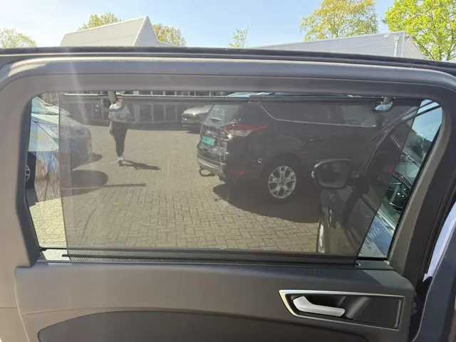 Ford S-Max 2.5 FHEV Titanium 7pers 2022 Hybride Benzine 37