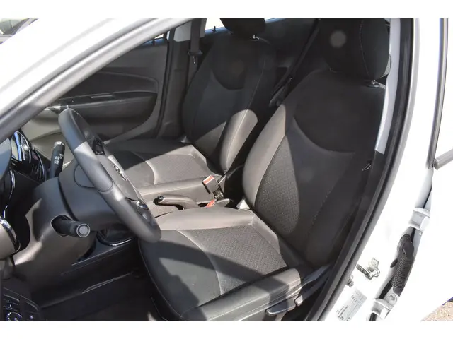 Opel KARL 1.0 ecoFLEX Edition 2016 Benzine 12