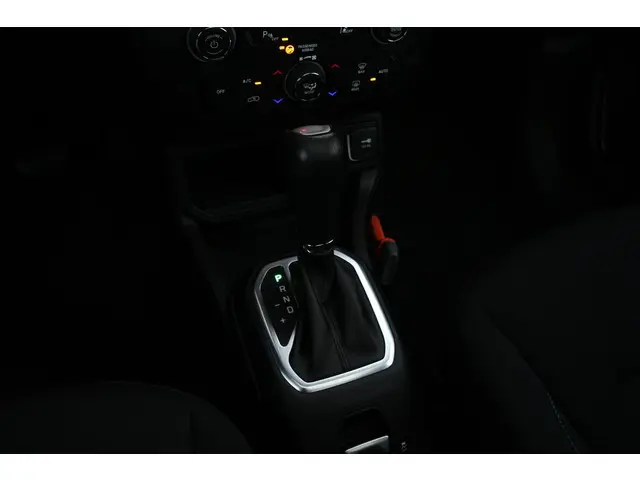 Jeep Renegade 1.5T e-Hybrid Upland 2022 Hybride Benzine 24