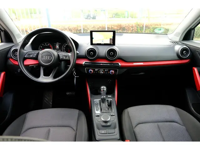Audi Q2 30 TFSI Sport Aut. Navi|Clima|LMV 2019 Benzine 11