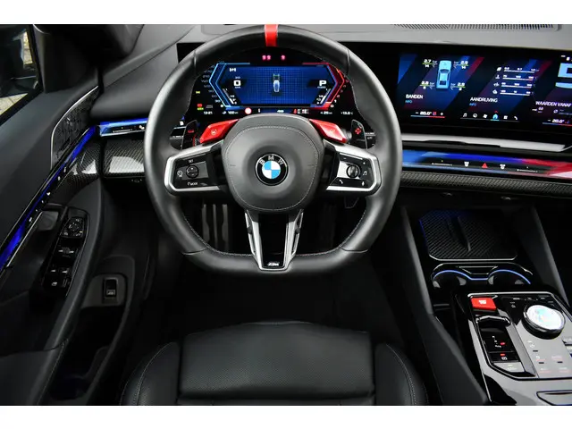 BMW M5 Touring 2025 Hybride Benzine 23