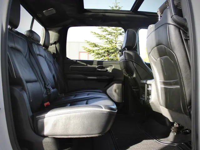 Dodge Ram 1500 5.7 V8 4x4 Crew Cab Limited 2019 Benzine 21