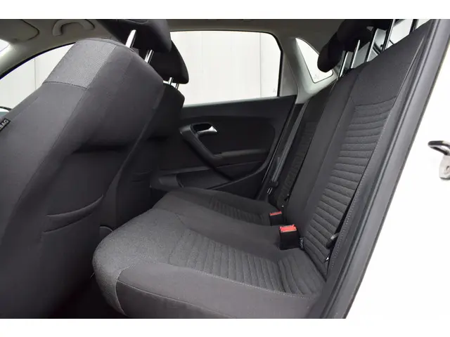 Volkswagen Polo 1.2 TSi 5Drs Comfortline 2012 Benzine 8