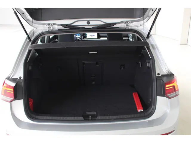 Volkswagen Golf 1.0 eTSI Life DSG 2021 Hybride Benzine 10