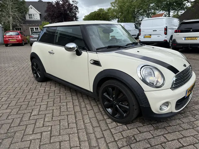 MINI One Mini 1.6 Holland Street 2013 Benzine 15