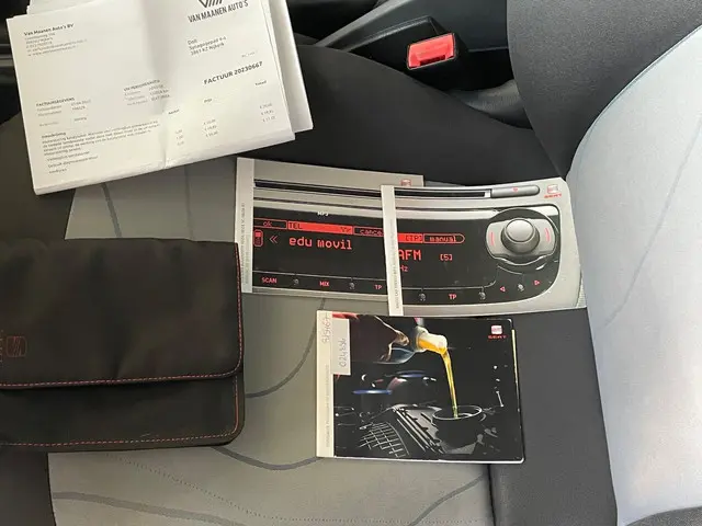 SEAT Ibiza 1.2 Airco Cruise control 2012 Benzine 18