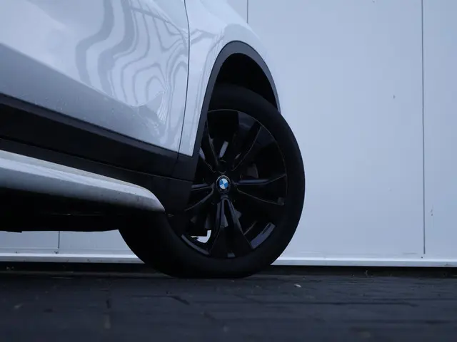 BMW X1 sDrive18i Business Edition Plus 2021 Benzine 11