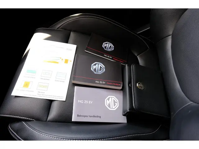 MG ZS EV MG Luxury 45 kWh Aut. Pano|Leder 2019 Elektrisch 23