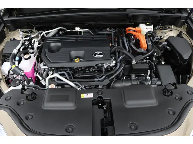 Lexus NX 450h+ AWD Overtrail Line 2024 Hybride Benzine 34