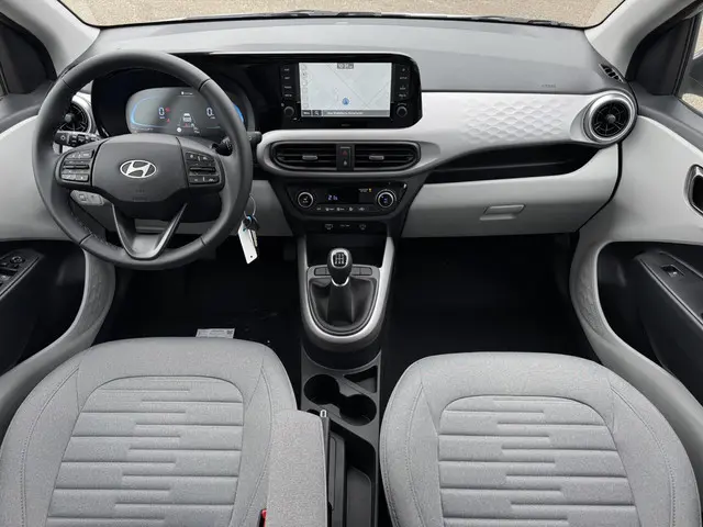 Hyundai i10 1.0 Premium 2025 Benzine 16