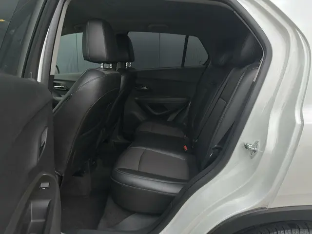 Opel Mokka 1.6 LT 2013 Benzine 19