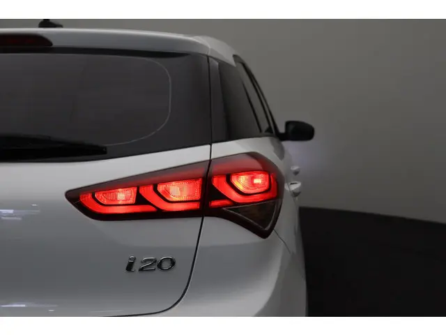 Hyundai i20 1.0 T-GDI Comfort 2016 Benzine 34