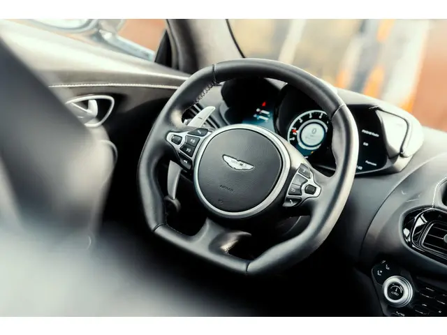 Aston Martin V8 Vantage 4.0 2021 Benzine 19