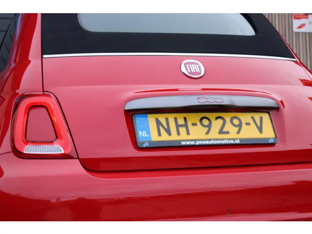 Fiat 500C 0.9 TwinAir Turbo Sport Cabrio 2017 Benzine 56