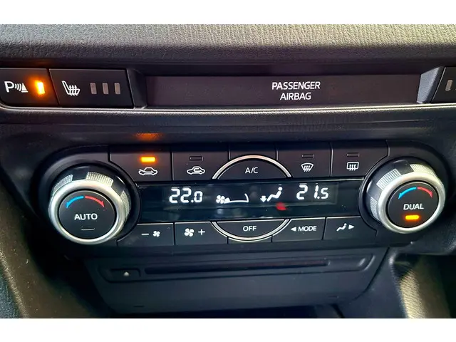 Mazda 3 2.0 GT-M Head Up Navi Pdc Clima 2015 Benzine 18