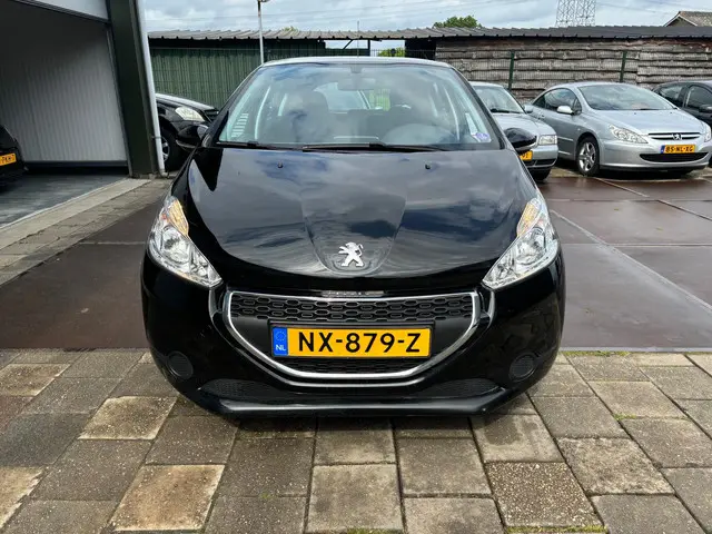 Peugeot 208 1.2 PureTech Airco Cruise 2015 Benzine 8