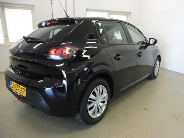 Peugeot 208 2
