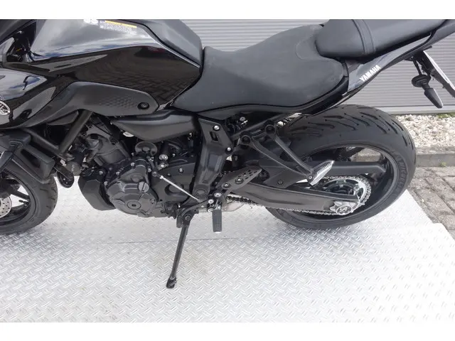 Yamaha MT 07 ABS 2021 Benzine 17