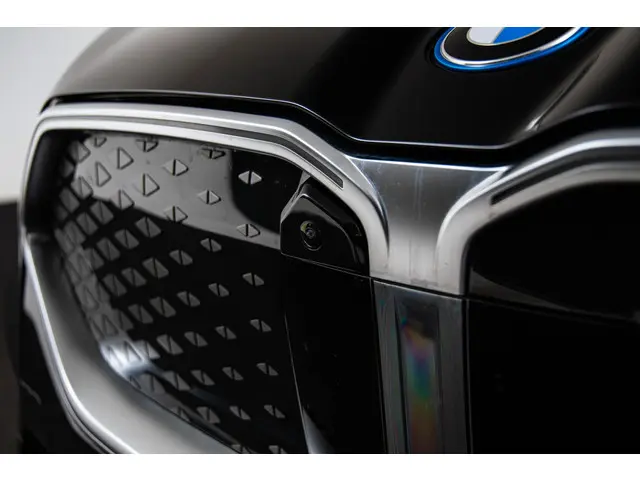 BMW iX2 xDrive30 67 kWh 2024 Elektrisch 39