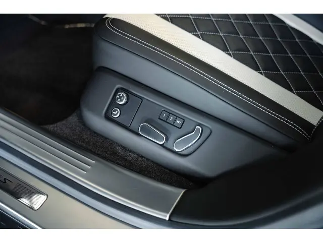 Bentley Flying Spur 6.0 W12 S 2017 Benzine 58