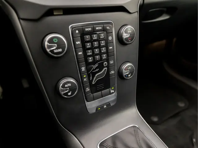 Volvo V40 2.0 T2 Inscription 2017 Benzine 9