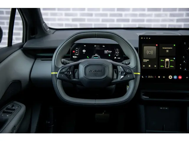 Lynk & Co 02 More 66 kWh 2026 Elektrisch 3