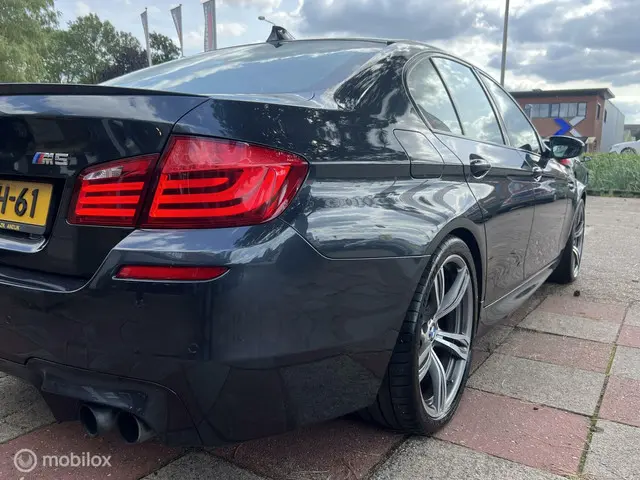 BMW M5 5-serie 561PK in zeer goede staat 2013 Benzine 23