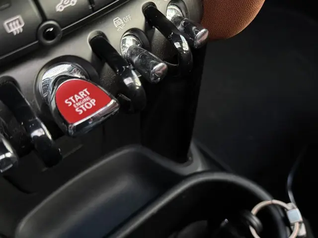 MINI Cooper Mini 1.5 John Cooper Works 2021 Benzine 24