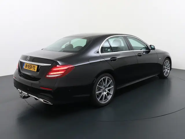 Mercedes-Benz E-Klasse 2