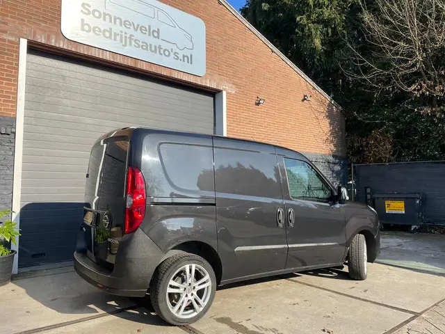 Opel Combo 1.3 CDTi L1H1 ecoFLEX 2016 Diesel 3