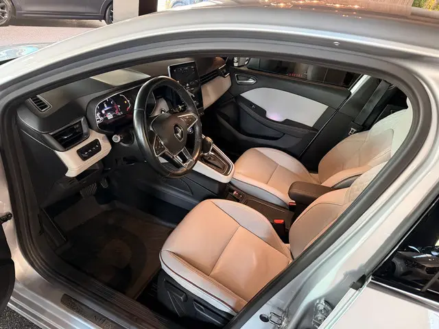 Renault Clio 1.3 TCe Initiale Paris 2020 Benzine