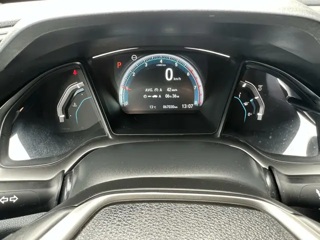 Honda Civic 1.0 i-VTEC Premium automaat 2017 Benzine 15