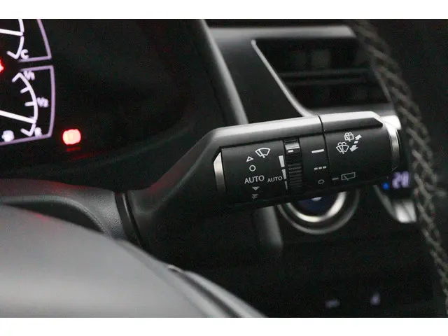 Lexus UX 250h Luxury Line 2020 Hybride Benzine 31