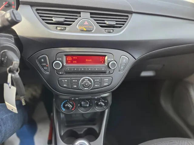 Opel Corsa 1.4 Favourite 5DRS Airco 2019 Benzine 18